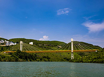 �Ё���Ȼ��ܵ��đ�(zh��n)�Ե�λ