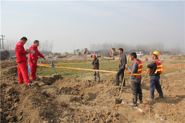 �ܵ��������Ɖ�λ�ô�(sh��)��(j��)��(d��ng)�B(t��i)�A(y��)�����g(sh��)�о�