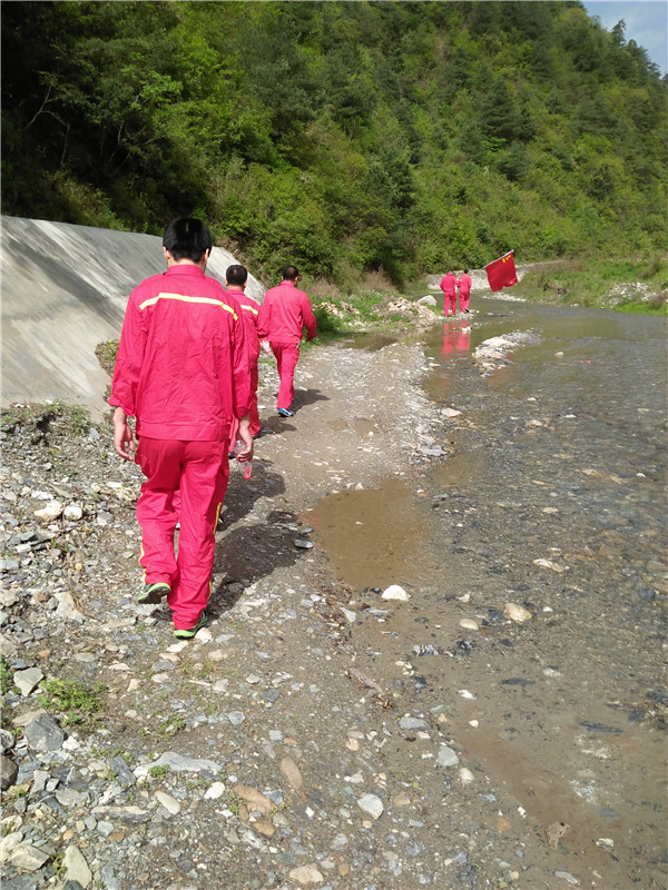 �ܵ����o(h��)����ģʽ��̽