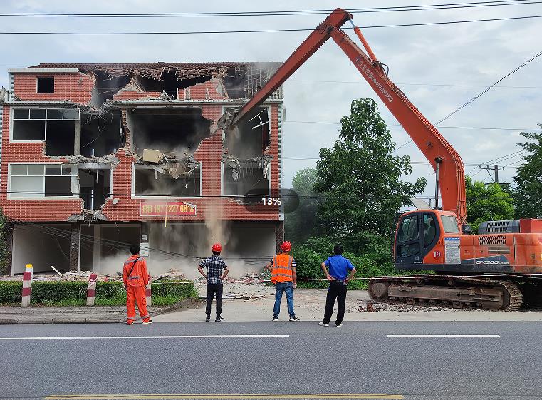 �ܵ��`��ռ���������y�c�͌���